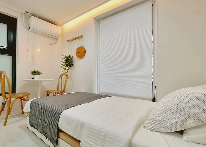 Cozy Blanc Near Kspo Dome * Seul